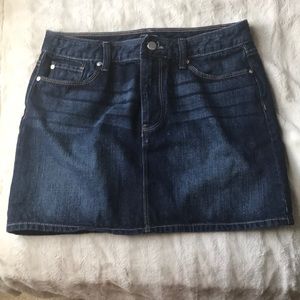 Gap dark wash jean skirt